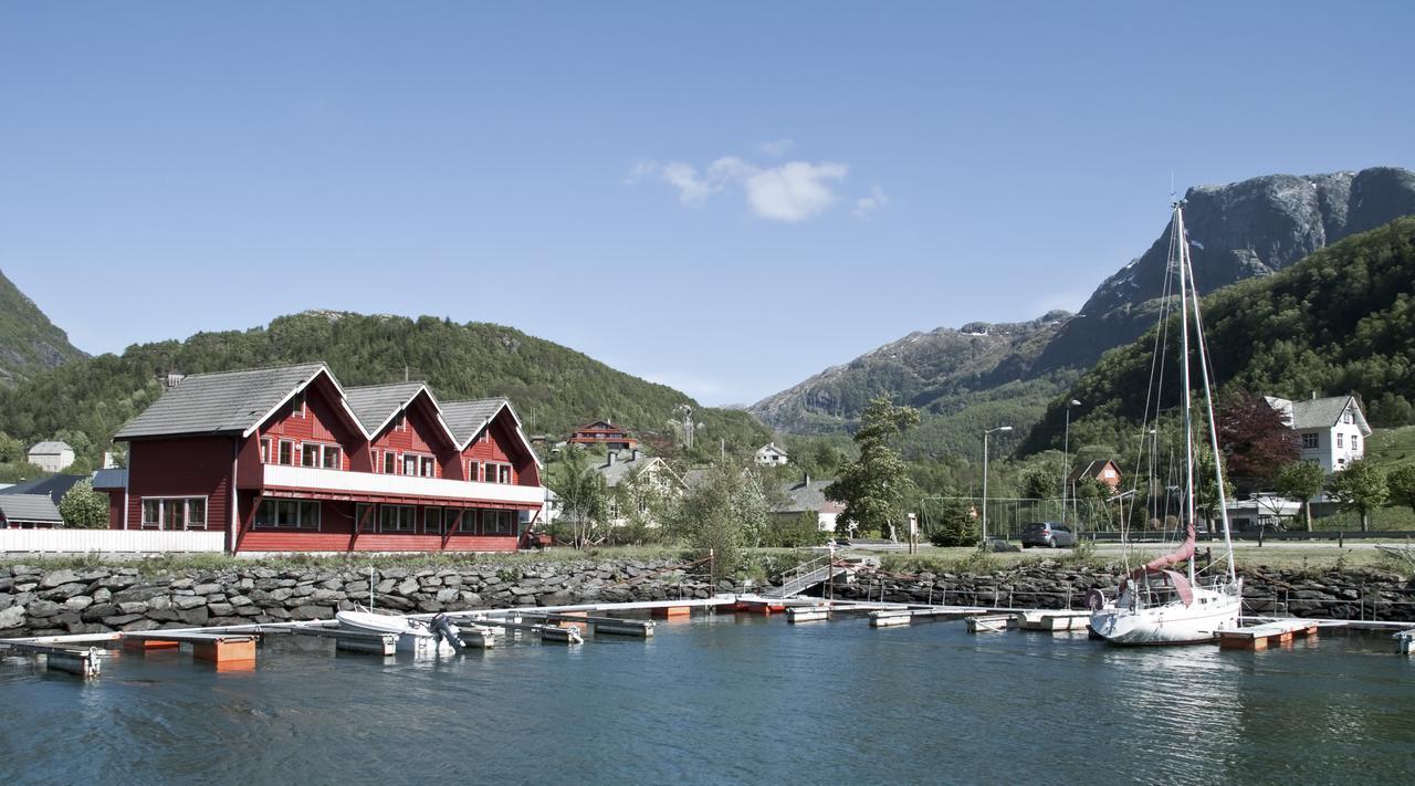 Grandane Feriehus Strangfjordens Екстериор снимка