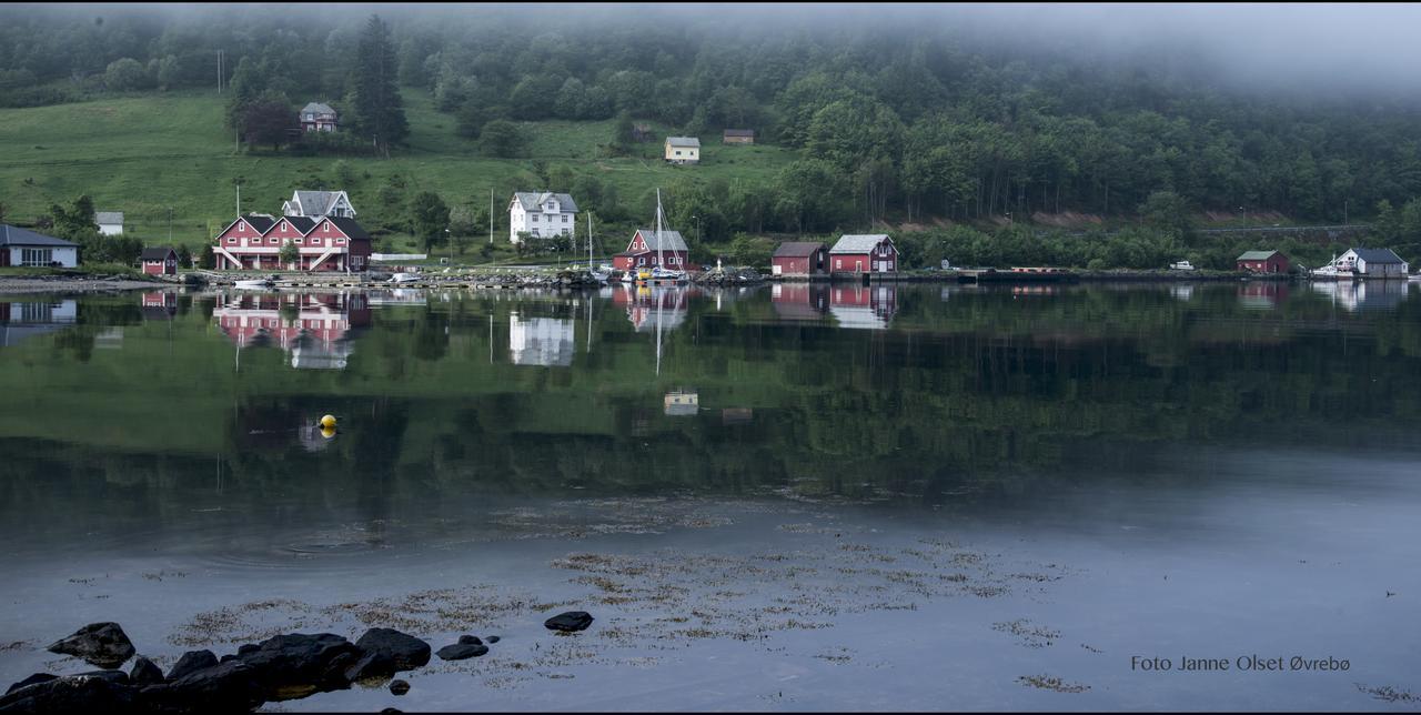 Grandane Feriehus Strangfjordens Екстериор снимка